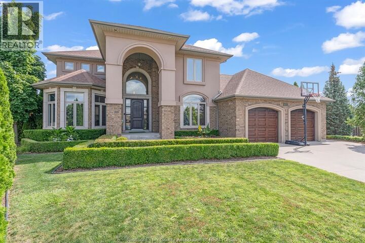 Property Photo: 1060 Woodland Crescent ON N0R 1A0