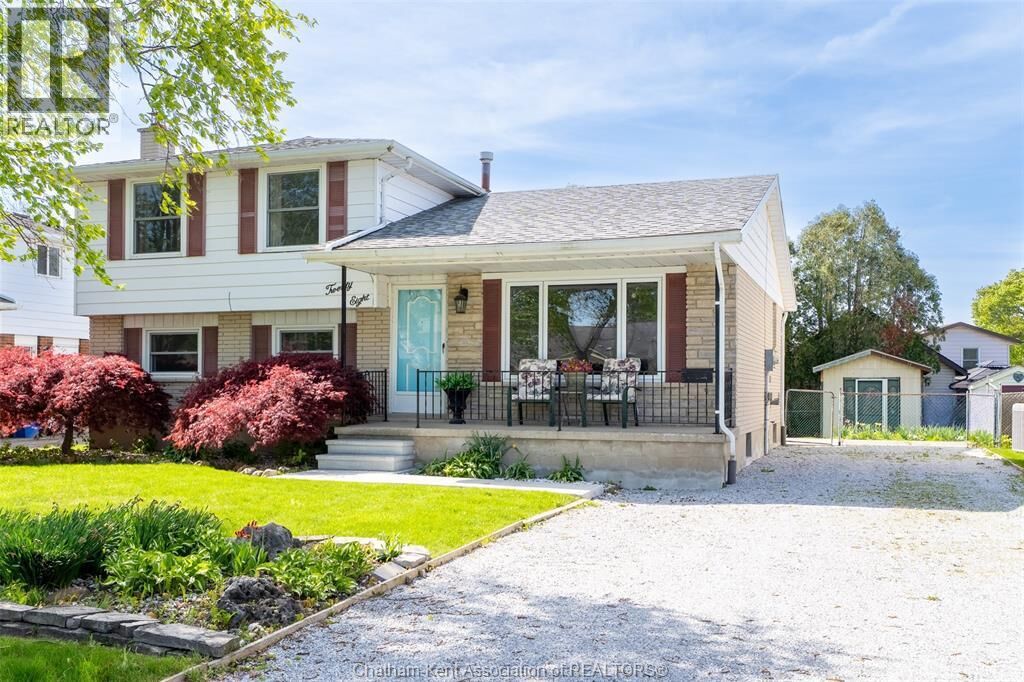 Property Photo:  28 Tasan Crescent  ON N7L 4V1 