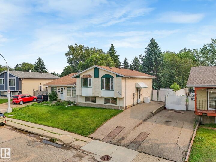 Property Photo:  4135 134 Avenue NW  AB T5A 2T3 