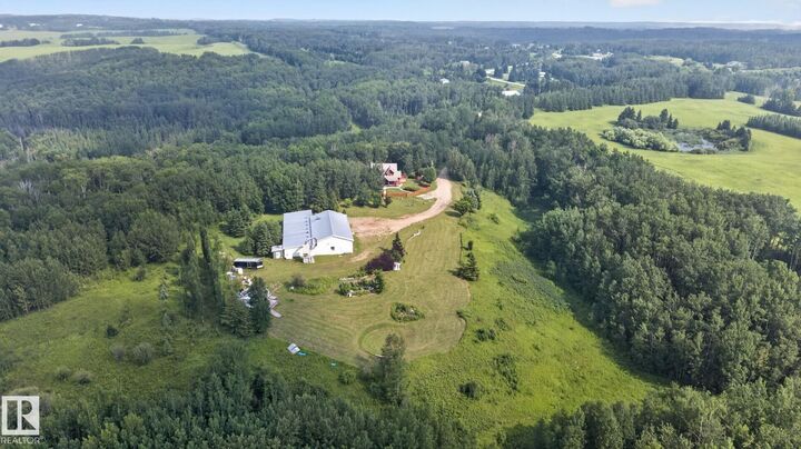 Property Photo:  53332A Rge Road 15  AB T7Y 0E9 