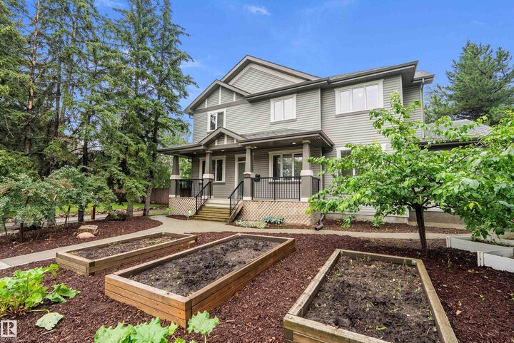 Property Photo:  11203 72 Avenue NW  AB T6G 0B4 
