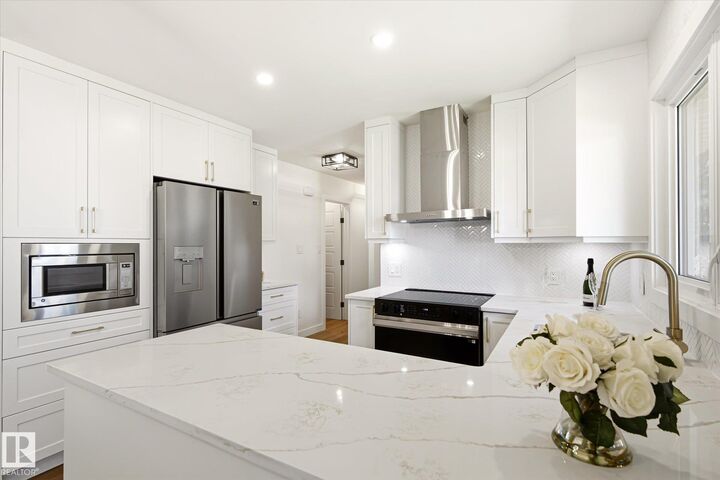 Property Photo: 4708 104A Avenue NW AB T6A 0Z4