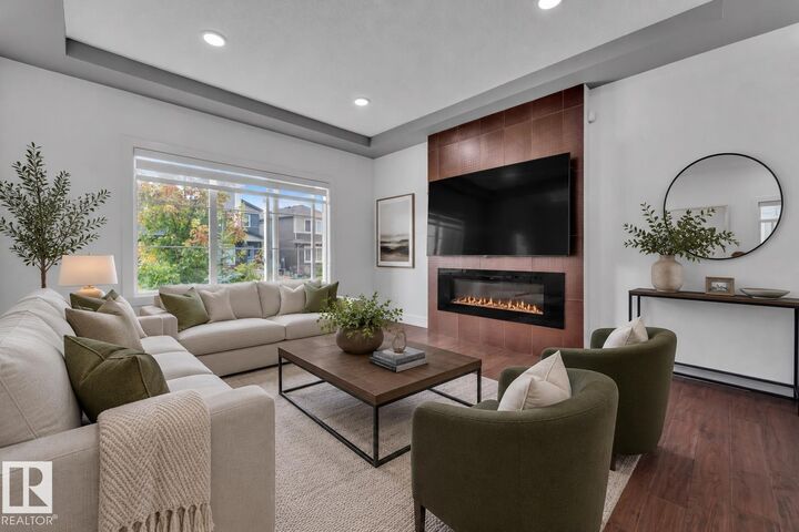 Property Photo: 6454 177A Avenue NW AB T5T 3X2