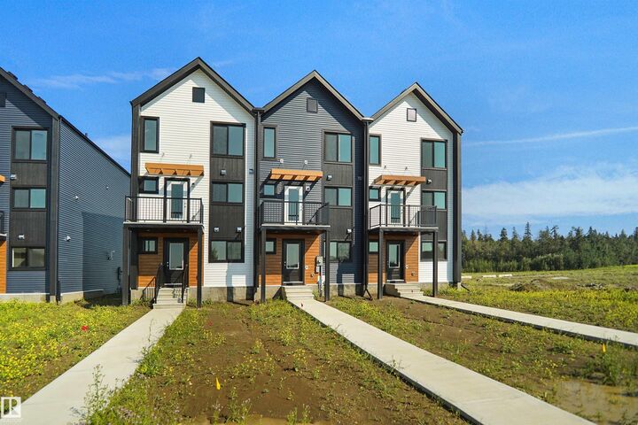 122 Copperhaven Drive — photo 1