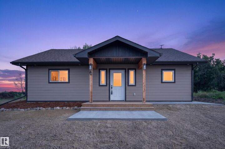 Property Photo:  21318 Twp 464  AB T0C 0L0 