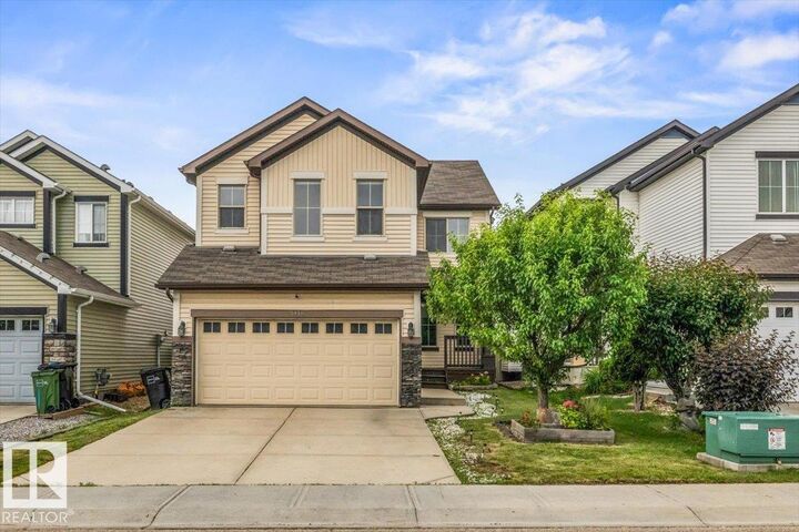1416 56 Street SW — photo 1