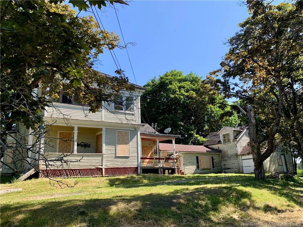 Property Photo:  47 Elm Street  NB E3L 2L1 