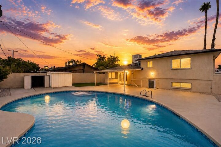 Property Photo:  6225 Arlington Avenue  NV 89107 