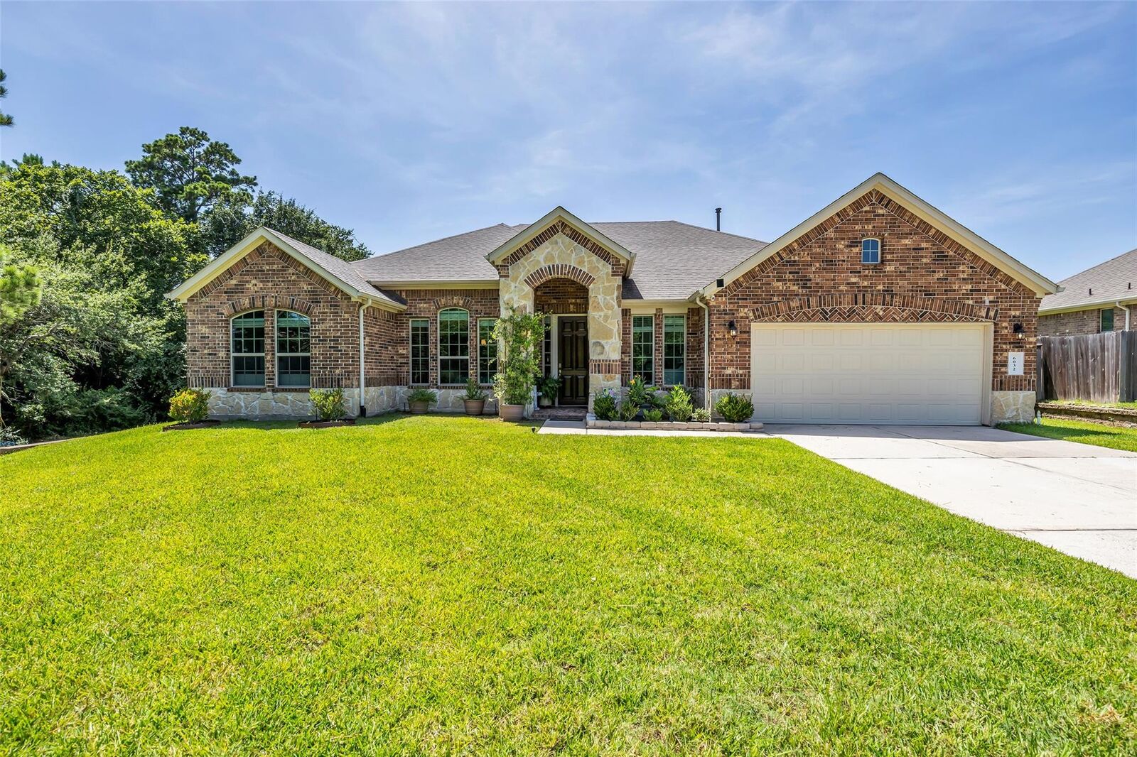 Property Photo:  6032 Calypso Court  TX 77304 