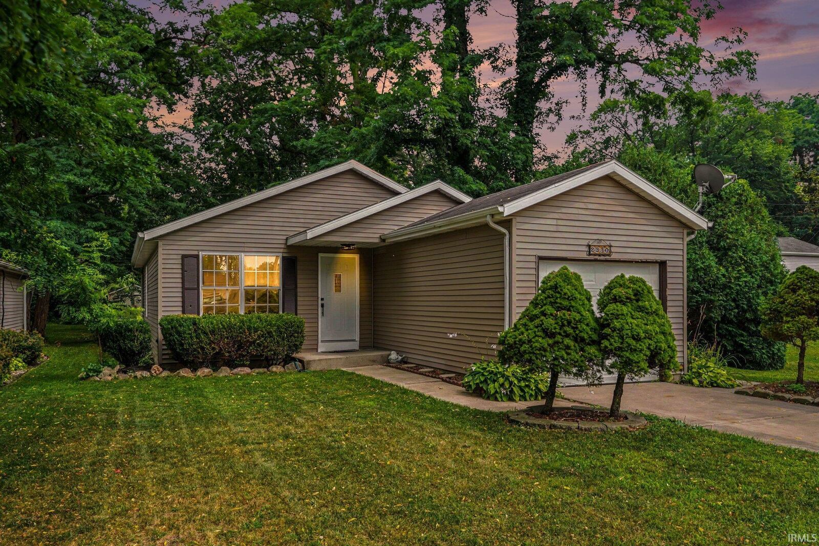 Property Photo:  2230 S Meade Street  IN 46613 