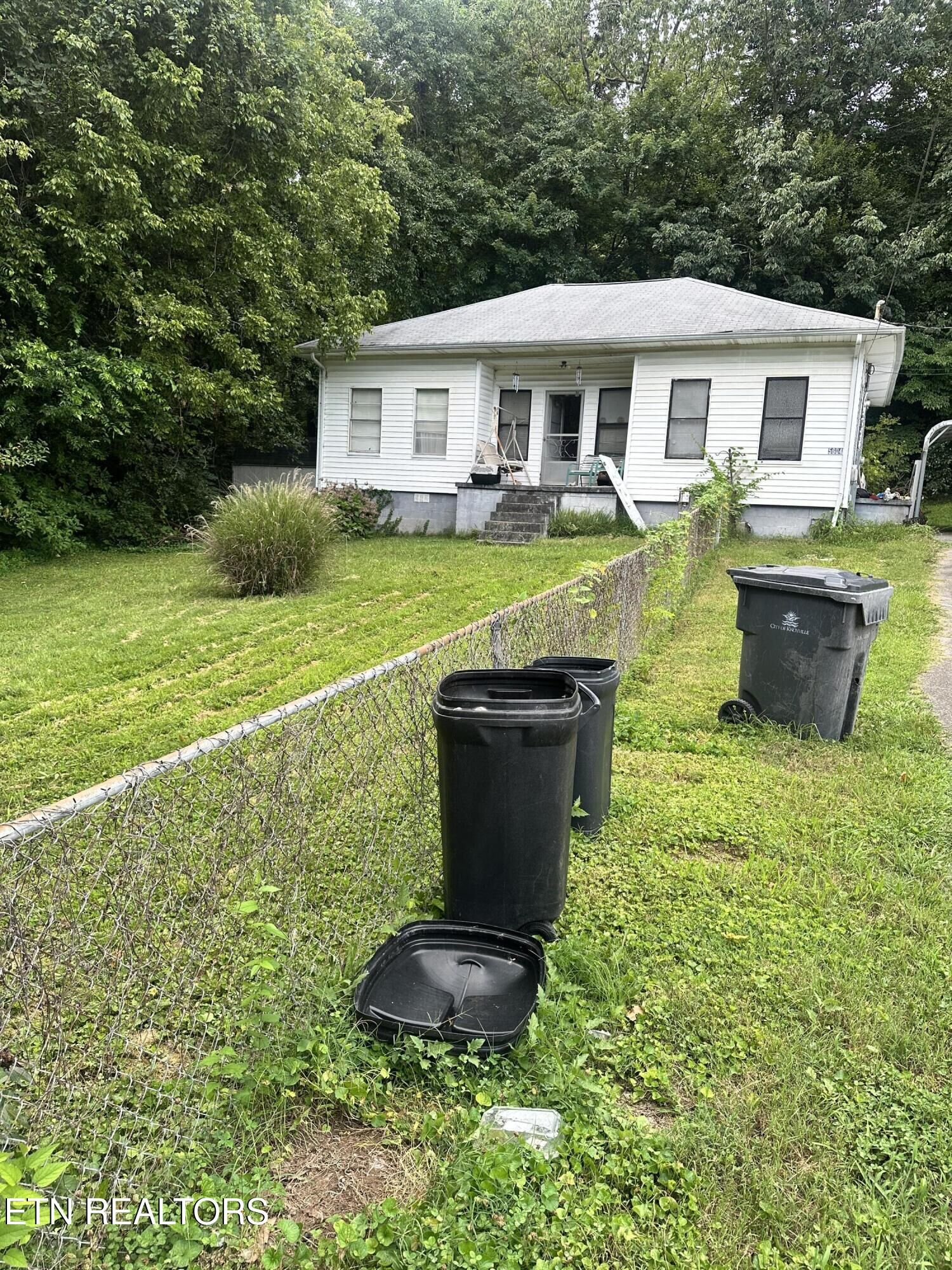 Property Photo:  5604 Madonna Circle  TN 37918 