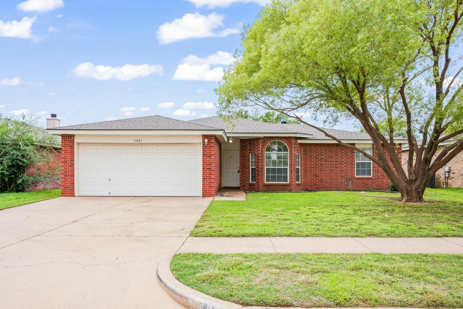 Property Photo:  5923 9th Drive  TX 79416 