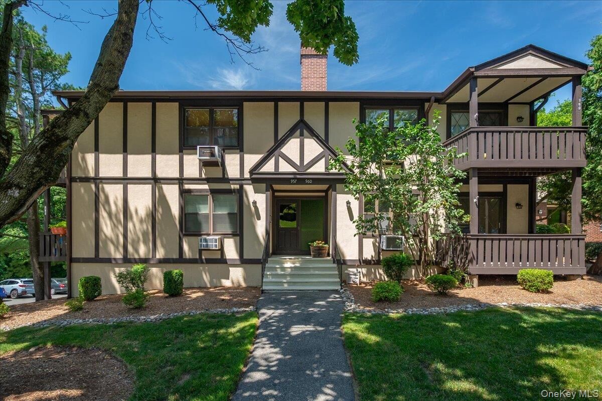 Property Photo: 958 Sierra Vista Lane NY 10989