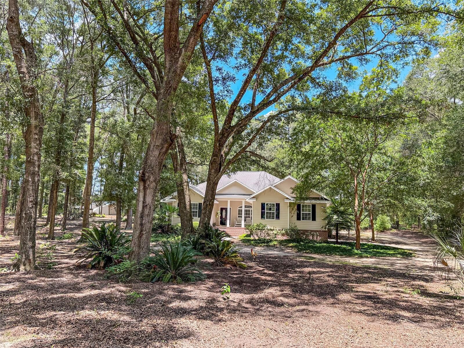 Property Photo:  20942 NW 200th Avenue  FL 32643 