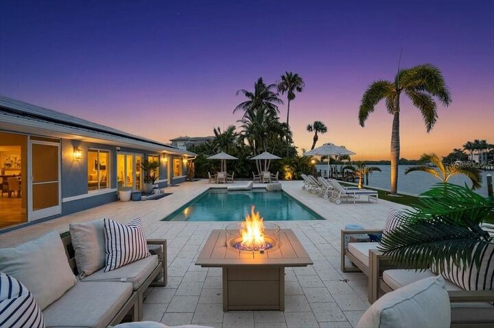 Property Photo: 208 N Polk Drive FL 34236