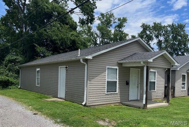 Property Photo: 620 Jefferson Avenue MO 63703