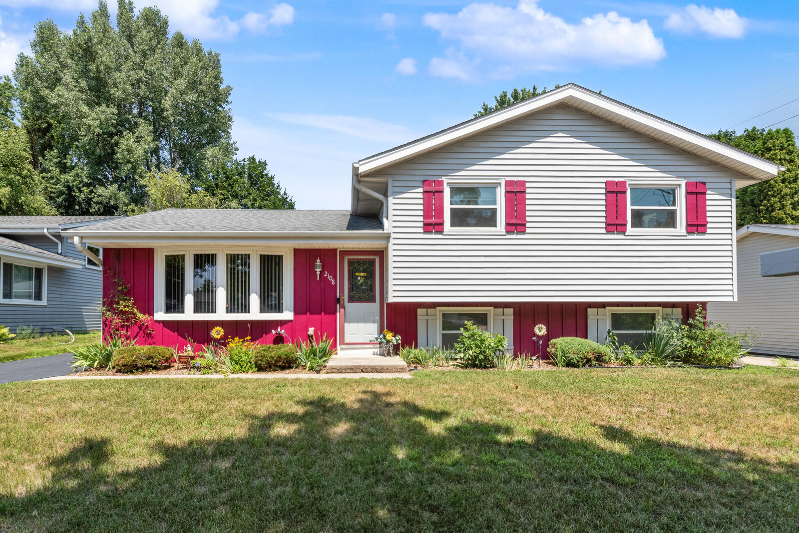 Property Photo: 2108 Hemlock St WI 53090