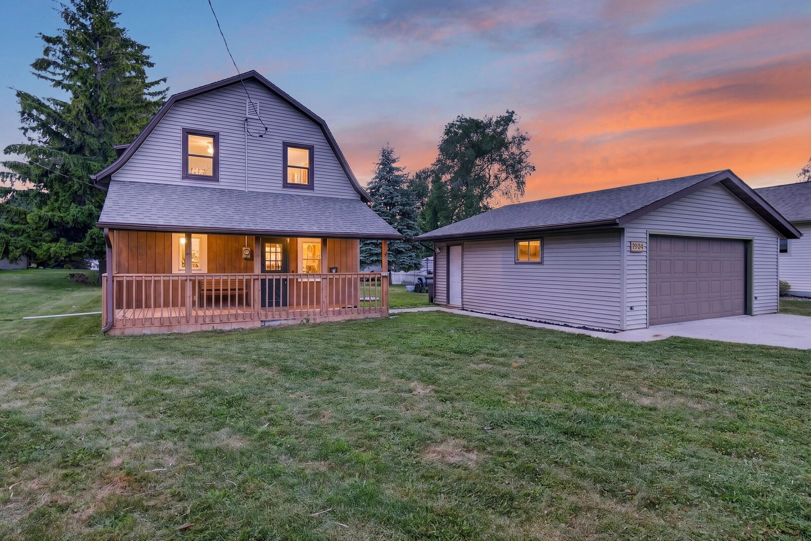 Property Photo: 1904 N 28th St WI 53081