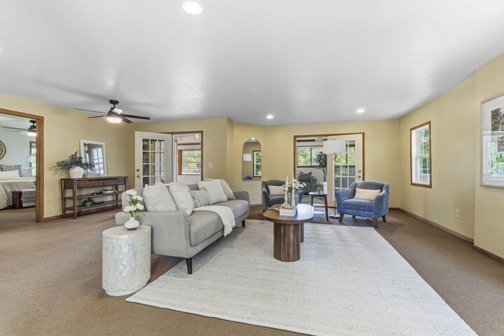 Property Photo:  W207s8286 Hillendale Dr  WI 53150 