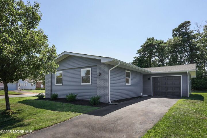 Property Photo:  1 Campion Court  NJ 08724 