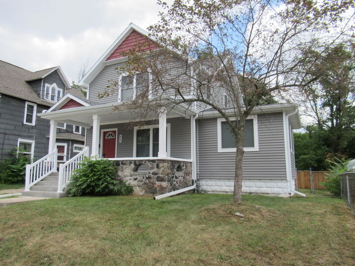 Property Photo: 22 N Wabash Avenue MI 49017