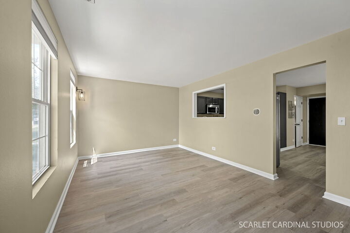 Property Photo:  148 Presidential Boulevard  IL 60543 