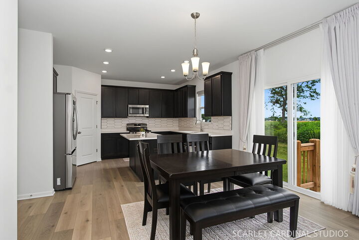 Property Photo:  134 Piper Glen Avenue  IL 60543 