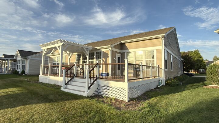 Property Photo:  803 Glory Court  IL 60404 