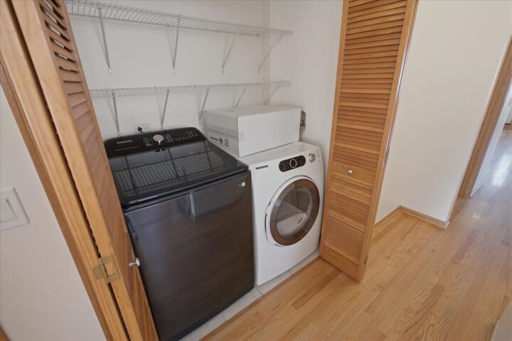 Property Photo:  2911 S Farrell Street  IL 60608 
