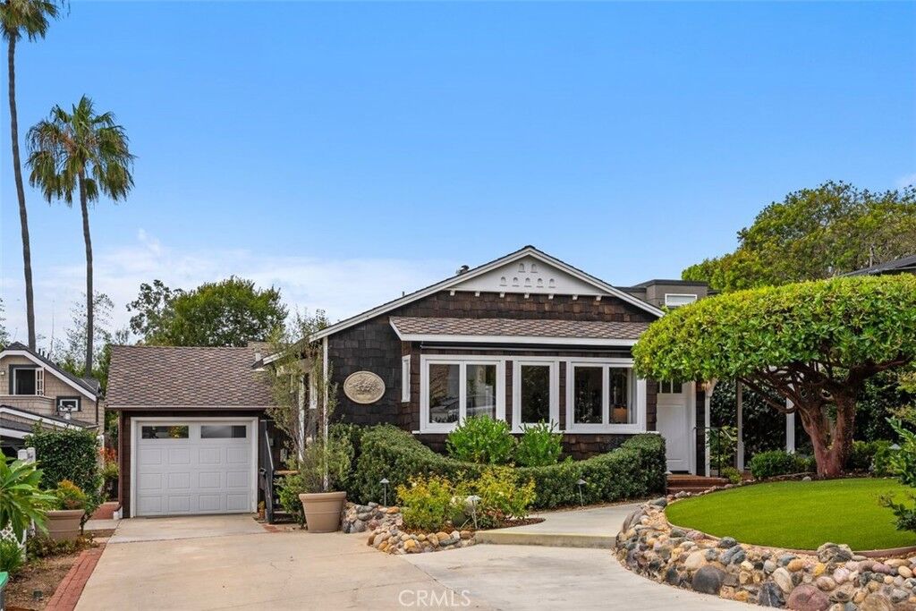 Property Photo:  340 Moss  CA 92651 