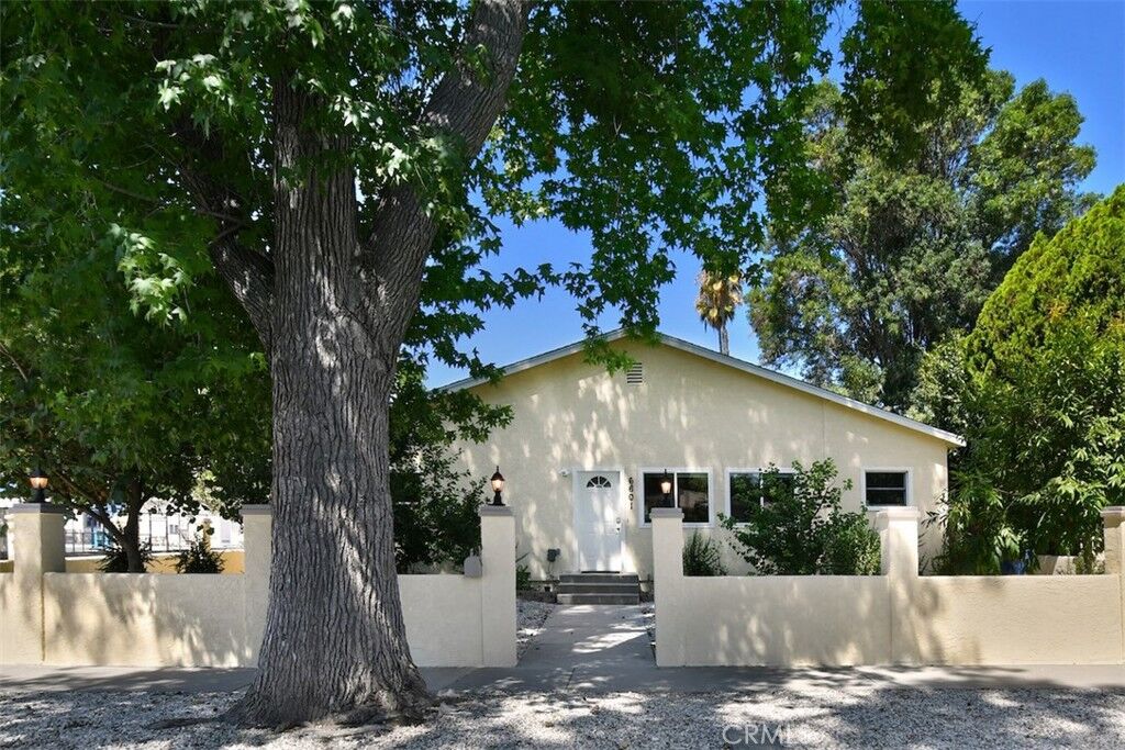 Property Photo:  6601 Enfield  CA 91335 