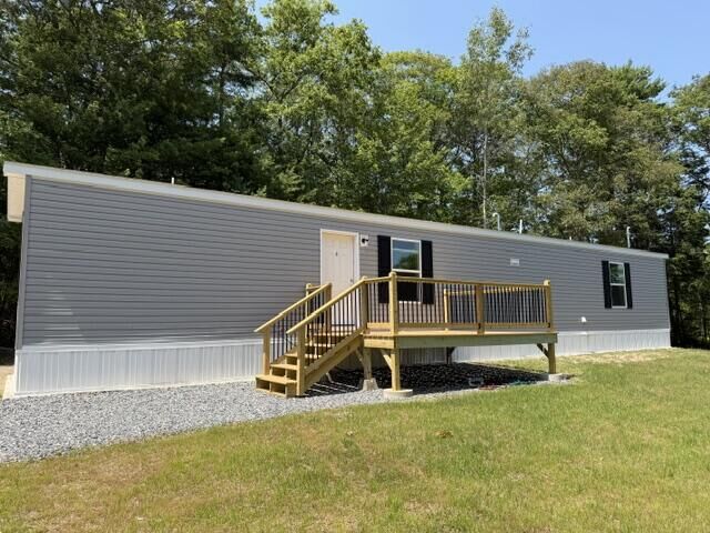 Property Photo:  17 Bay Woods Road  ME 04539 