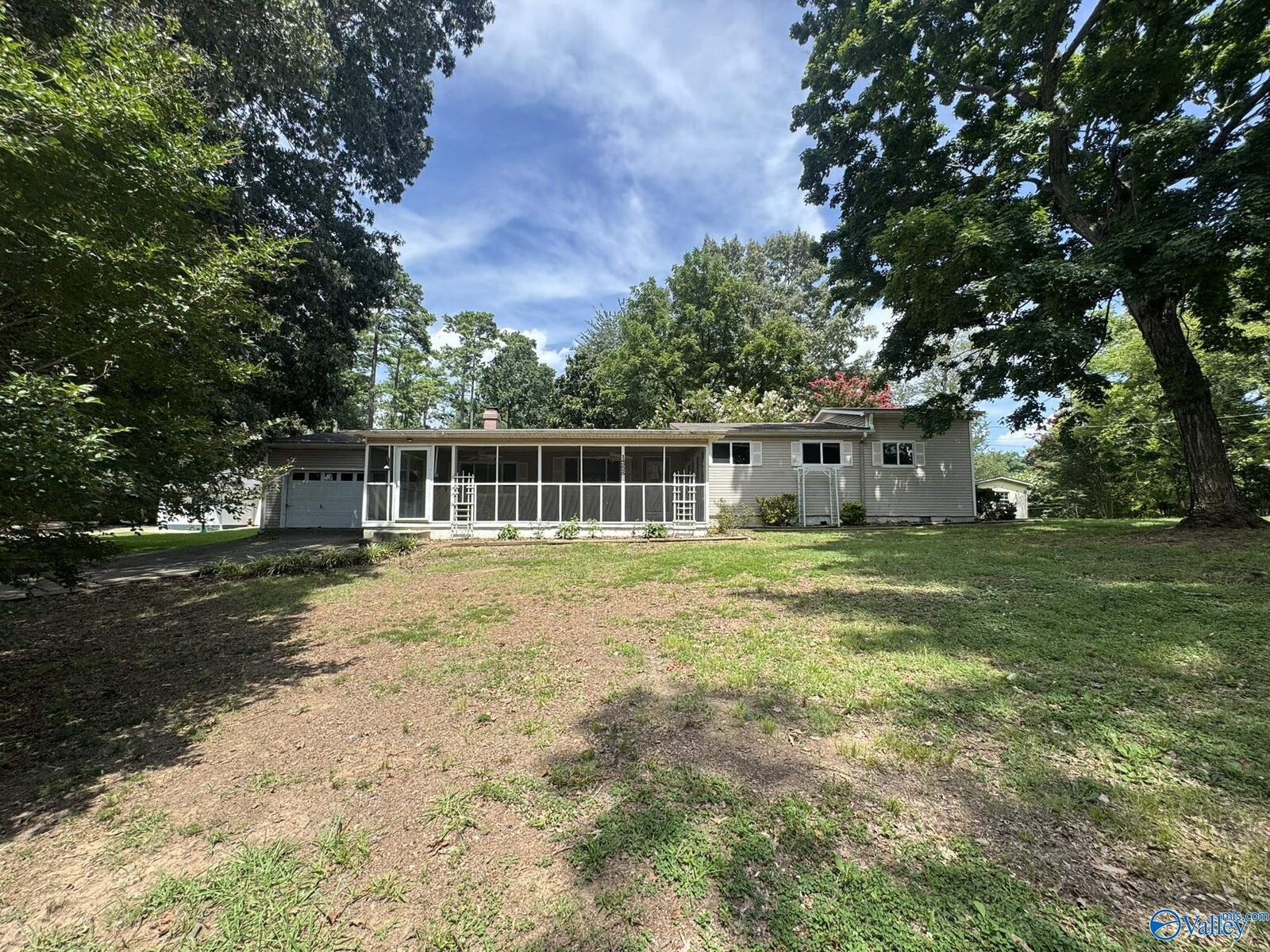 Property Photo:  14225 Dogwood Road  AL 35611 