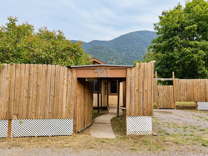 Property Photo: 421 Montana Avenue MT 59802