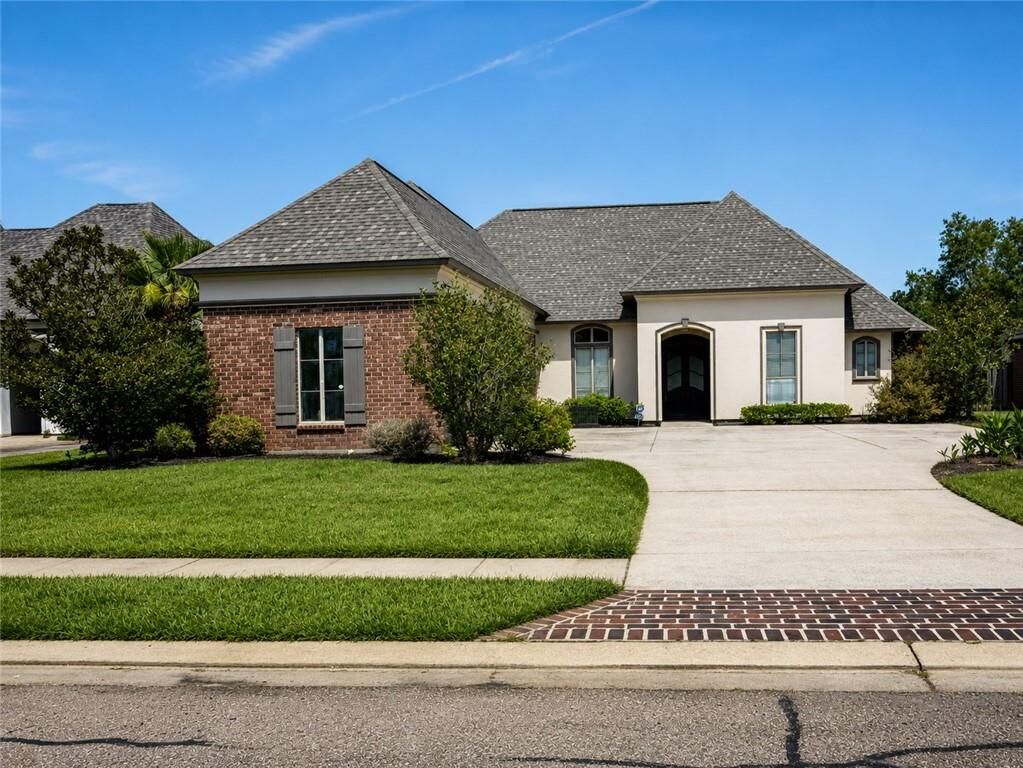 Property Photo:  8415 Quiet Creek Drive  LA 70726 