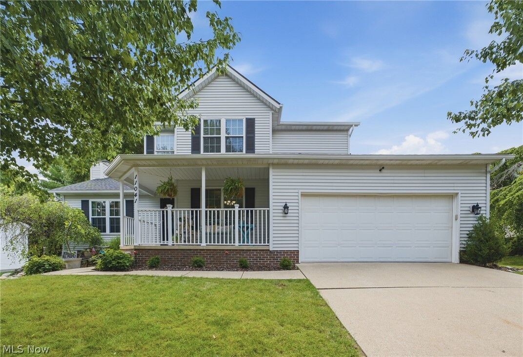 Property Photo: 11041 Newbury Avenue NW OH 44685