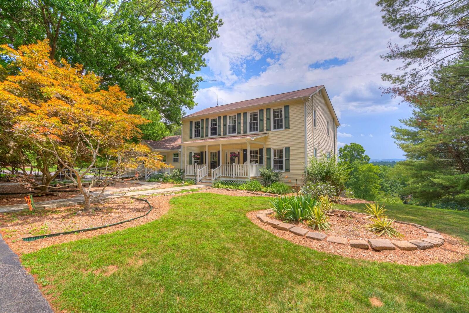 Property Photo: 6020 Lyons Road VA 24084