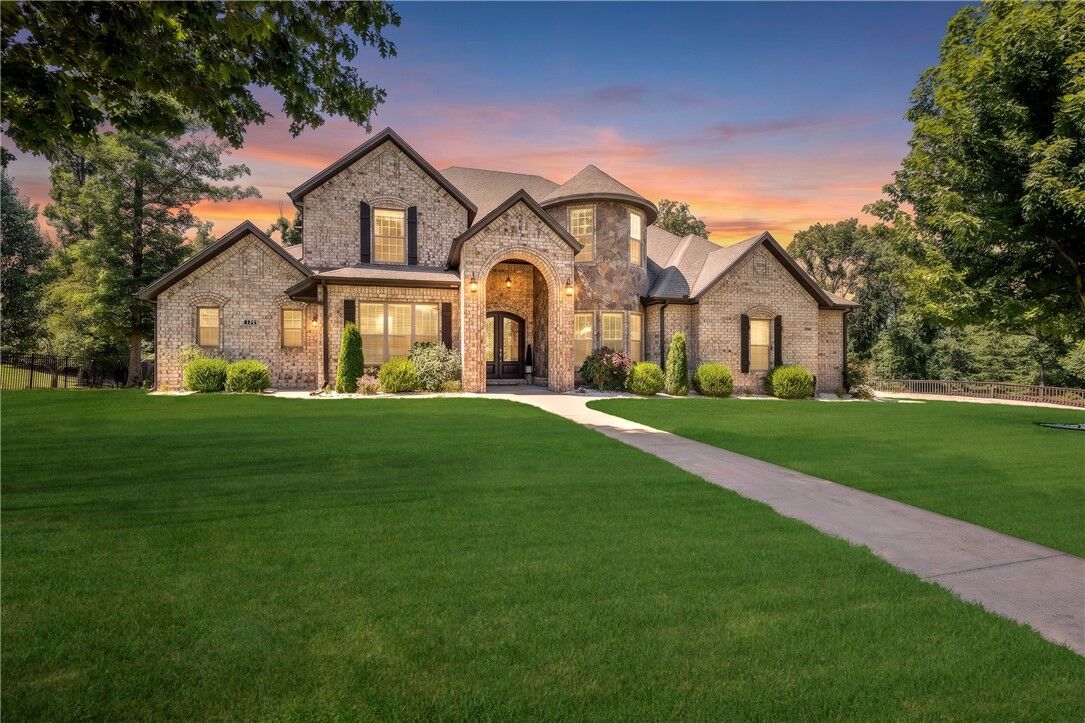 Property Photo: 1503 Fontaine Court AR 72719