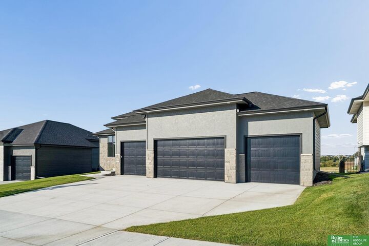 Property Photo:  5606 N 198th Street  NE 68022 