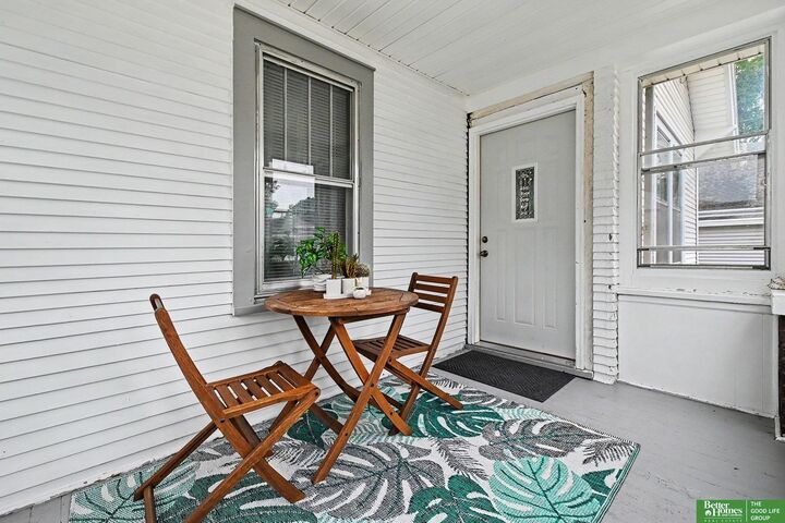 Property Photo:  827 S 8th Street  NE 68701 