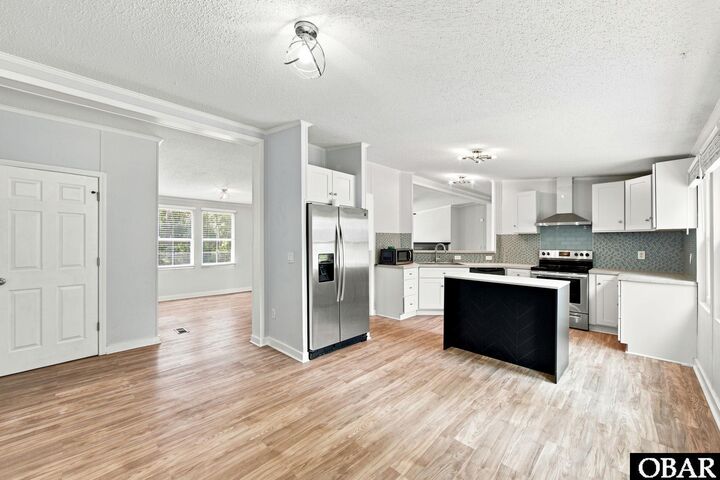 Property Photo: 124 Sea Gull Court NC 27948-9001