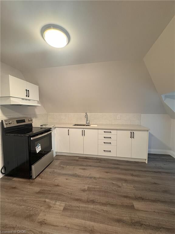 Property Photo: 130 Wellington Street S 5 ON L8N 2R4