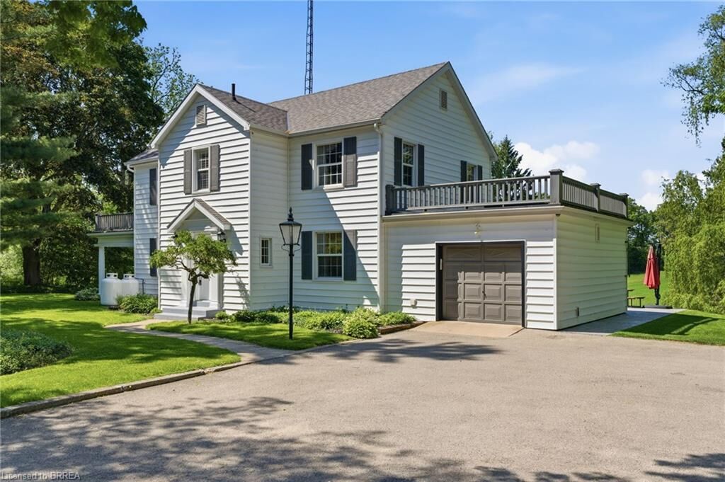 Property Photo:  48 Oxbow Road  ON N3T 5L6 
