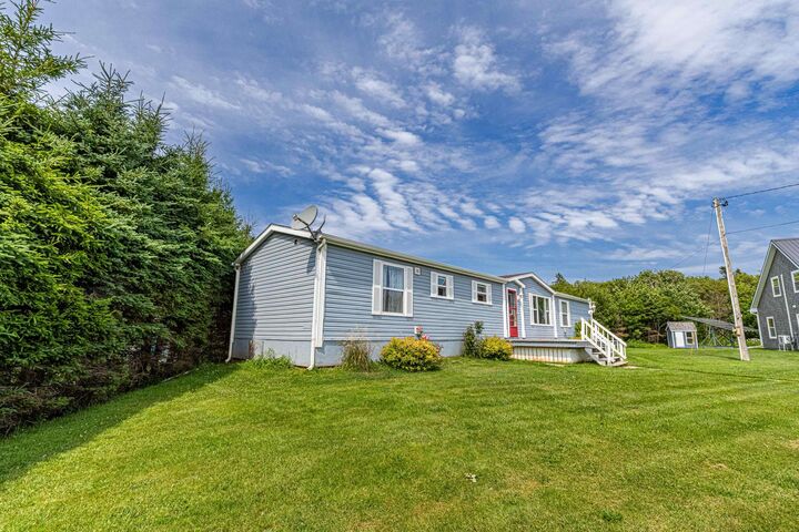 Property Photo:  27 Perry Lane  PE C0B 2E0 