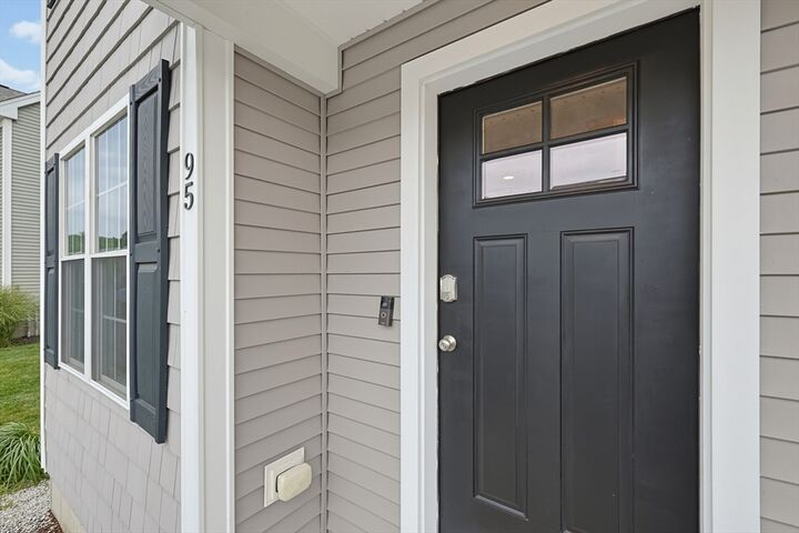 Property Photo:  95 Riley Rd 95  MA 01879 