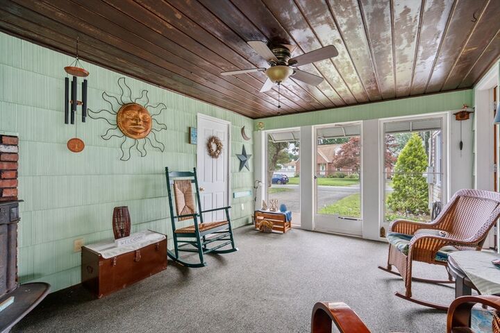 Property Photo: 116 Kensington St MA 01030