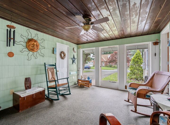 Property Photo:  116 Kensington St  MA 01030 