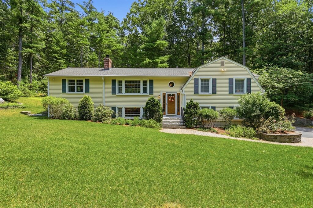 Property Photo:  87 Depot Street  MA 01886 