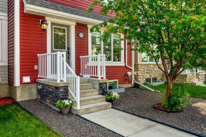 Property Photo: 173 Windstone Link SW AB T4B 3V8