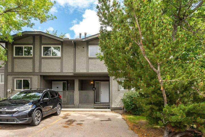 Property Photo:  7172 Coach Hill Road SW 141  AB T3H 1C8 